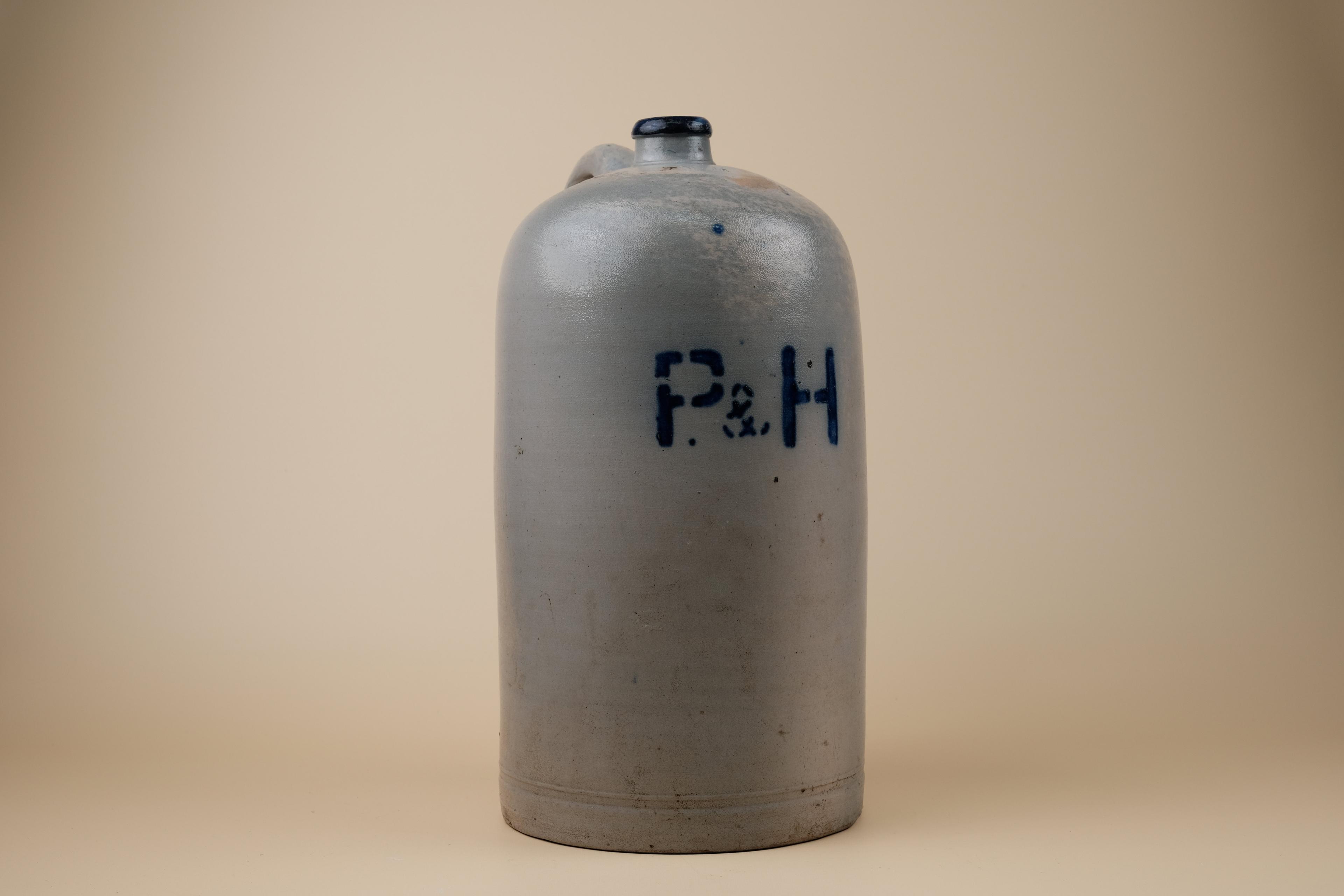 와인식초 담는 도자기